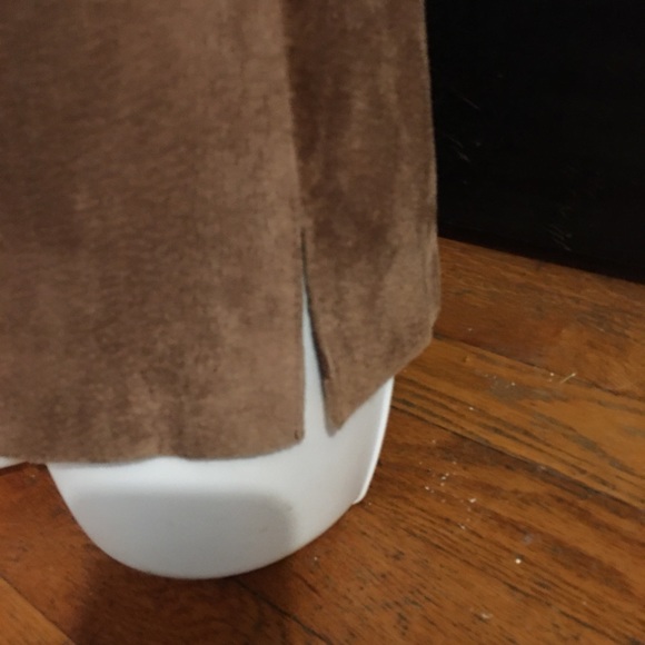 Live A Little- Women’s suede leather jacket - Picture 5 of 7